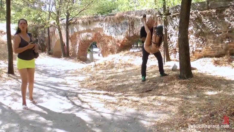 Public Disgrace by Kink: Mi Amore! Pd jde do Madrid