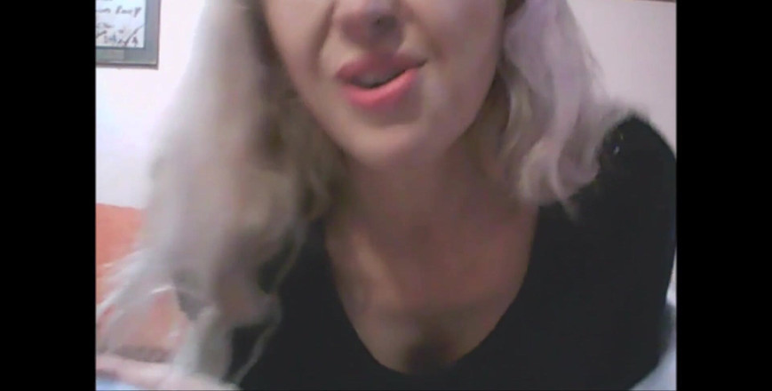 savannahamatoriale: Il mio vicino mi ha inviato foto del suo pene:...