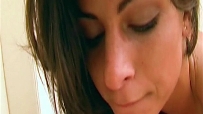 RetroTrashX: Infila le dita nella figa della sua migliore amica