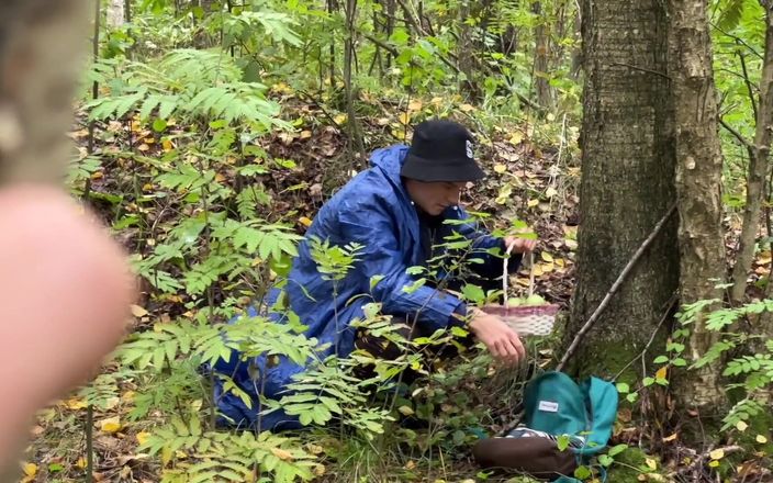 Falcon Al: Um cara seguiu um cara fofo na floresta e o...