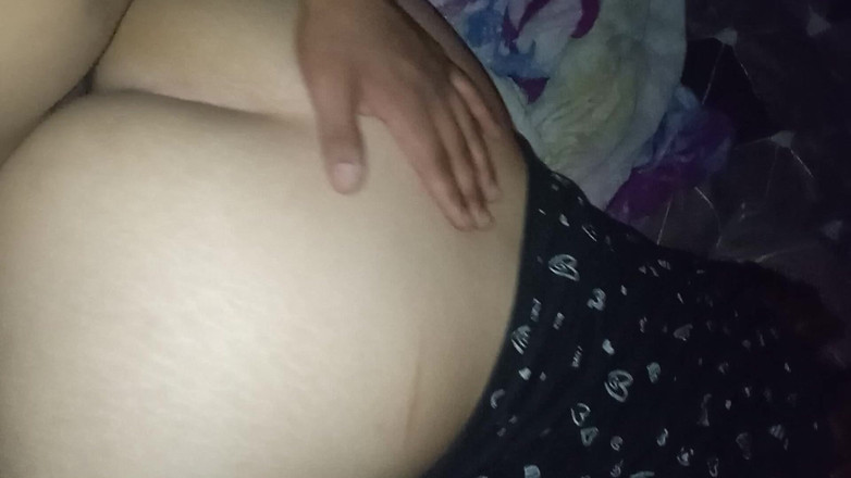 Eatrella j: Ten, kdo nepadá, sklouzne