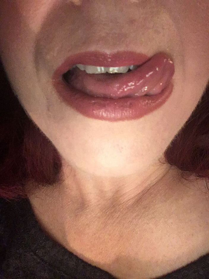 Elianna: 大学生Lilgiantess熟女を助ける