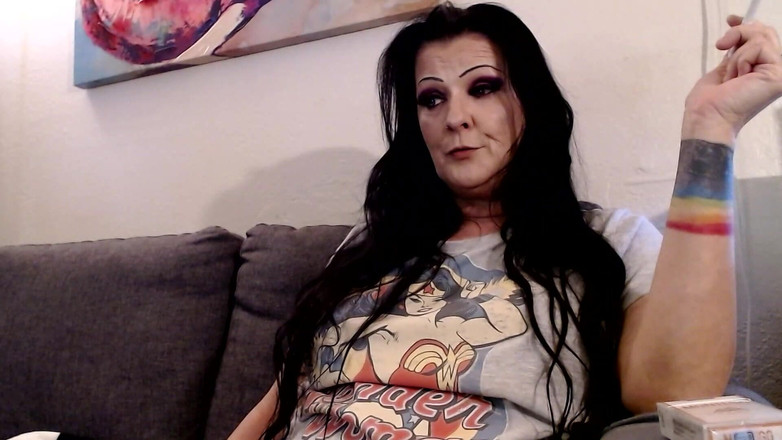 Abby Anna: Fum de dimineață și cafea