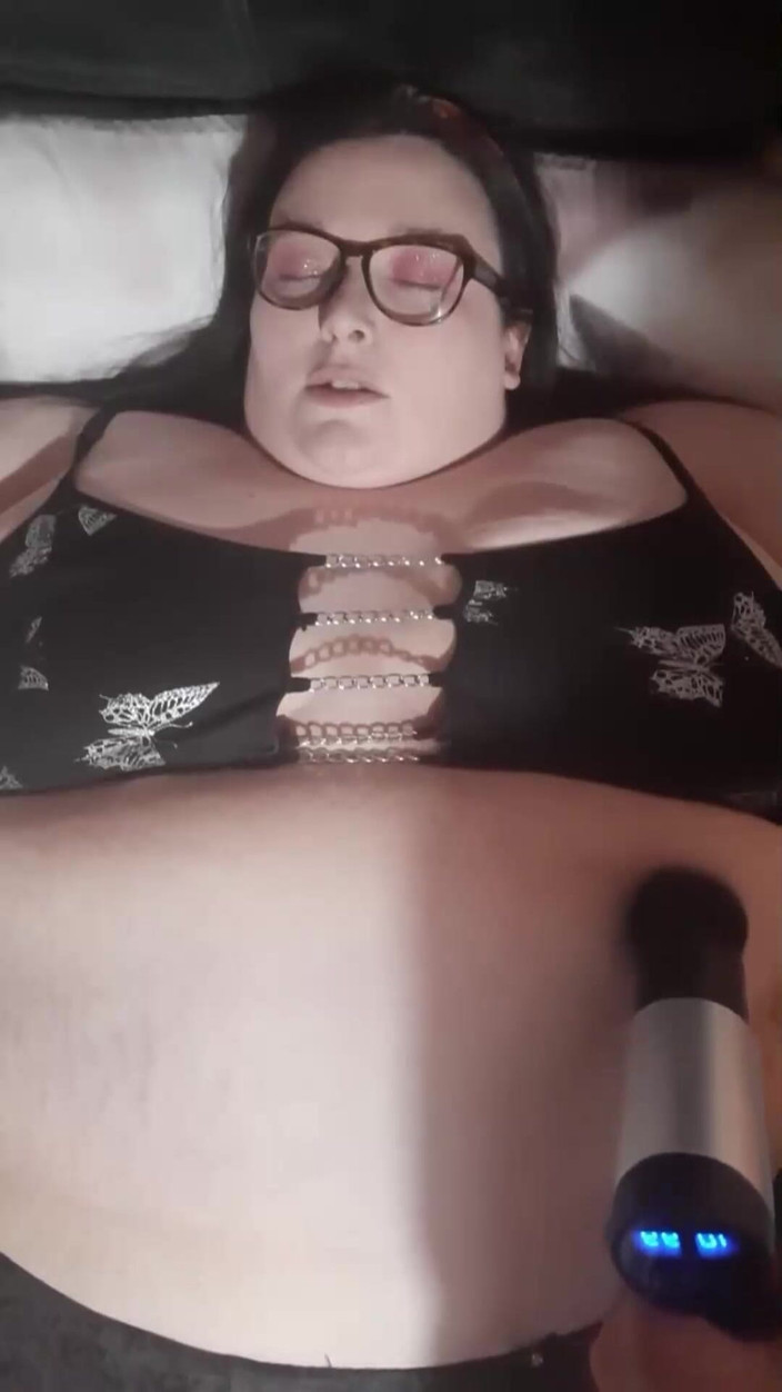 SSBBWLadyBrads: Pijat seluruh badan di atas kepala