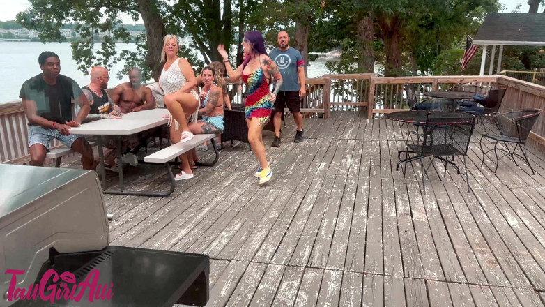 TallGirlAlli - Alli Skye: Hwt Speed Dating!