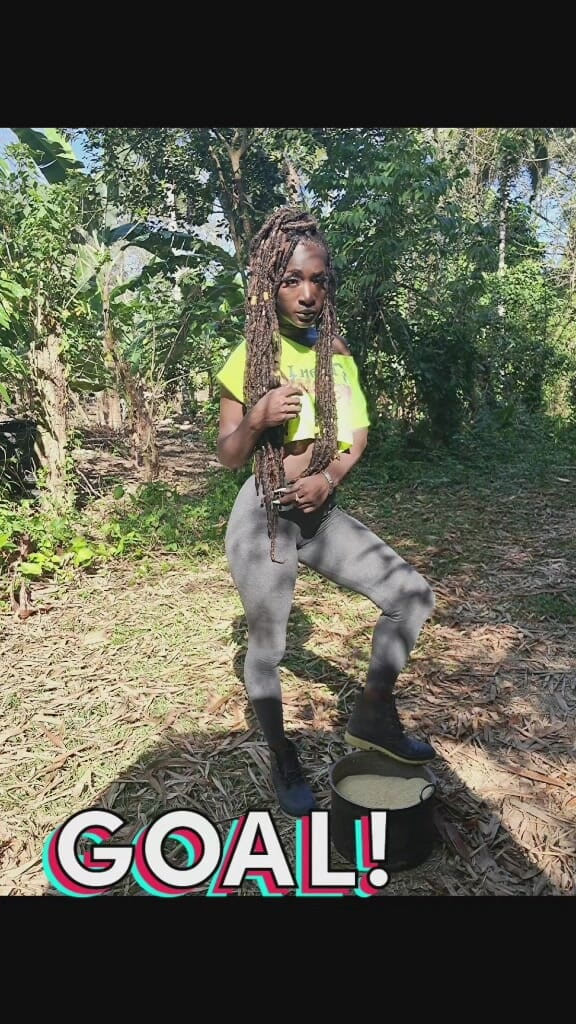 TristiMilli: Ebony Luar Seksi