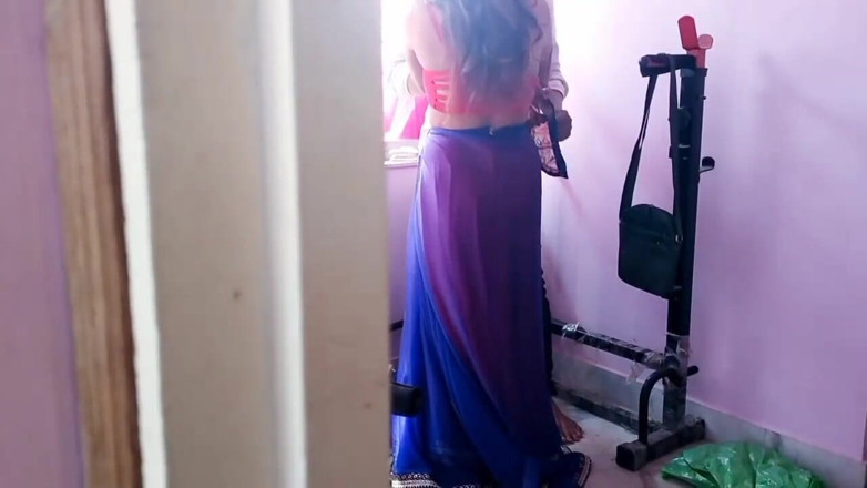 Fantacycutting: The Student Called the Madam Again to an Empty Room...