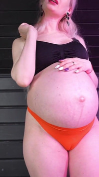 Cameltoe & 9 Monate Schwangerer Bauch