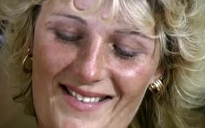 German Homemade: Blonde Ladies From Germany Fingering Each Other