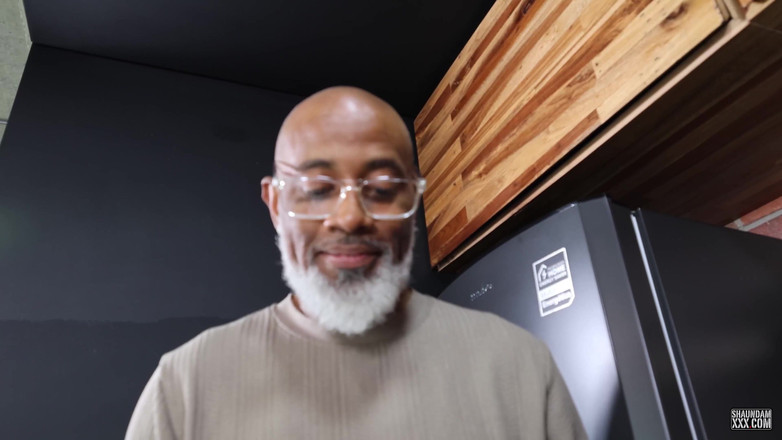 Shaundam: Chefe tentação de demissão se transforma em sedução