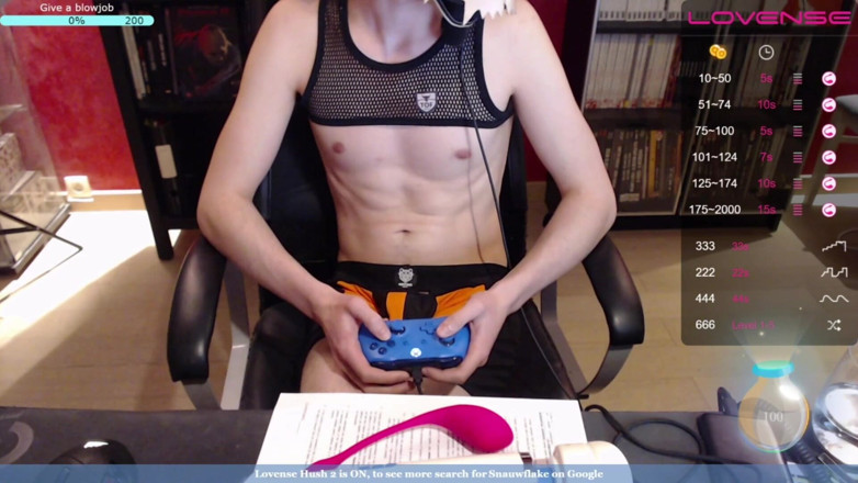 Snauwflake: Snauwflake bawi się na chaturbate - część 7