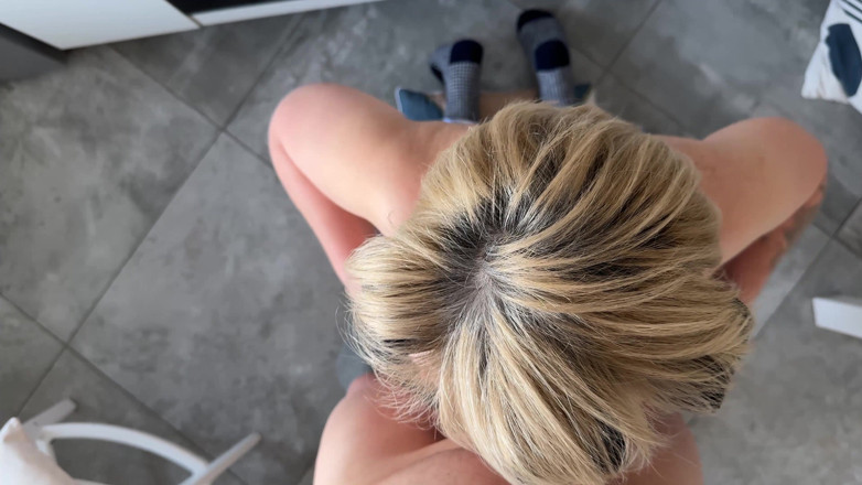 Heatwave Porn: Mature Blonde Stepmom Sucks Cock in the Kitchen