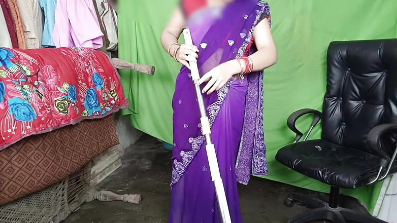 Pyaripooja22: Malik mergokin malik lagi asik ngentot memeknya habis-habisan sampai muncrat