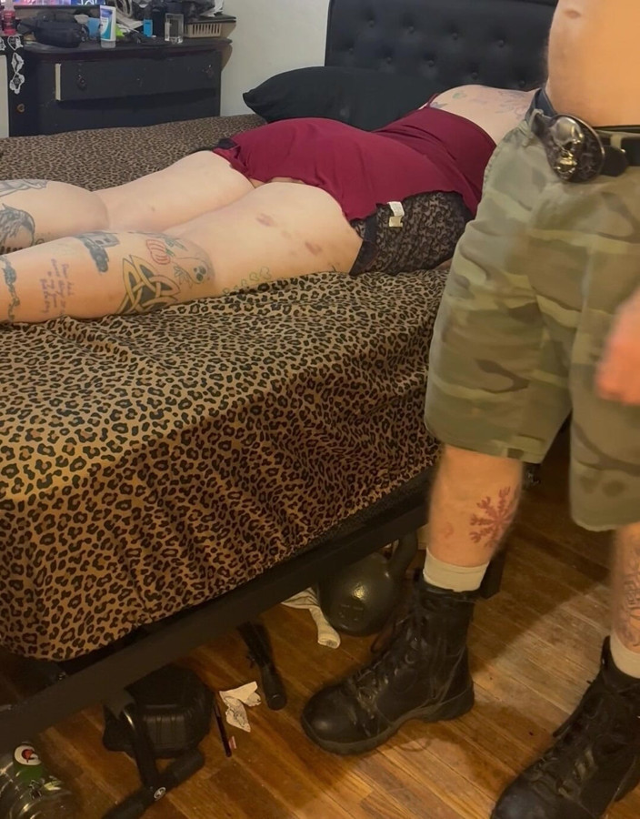 Freja88: Freja Introduced to the Flogger