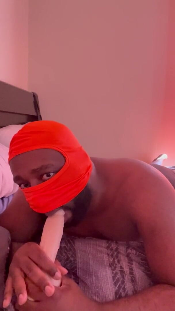 Selfplay slut: Sesi deepthroat 1