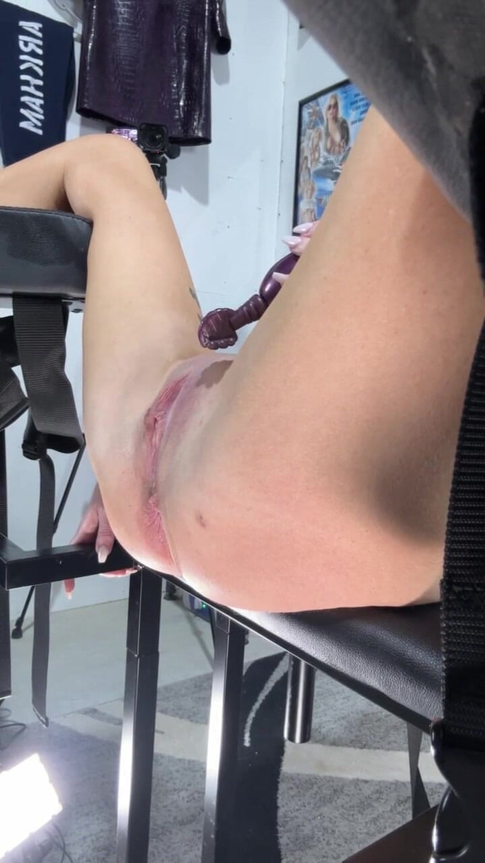 Phoenix Rizin': Fake jinekso kliniği - Dr. her iki deliğe de çare olarak yeniden...