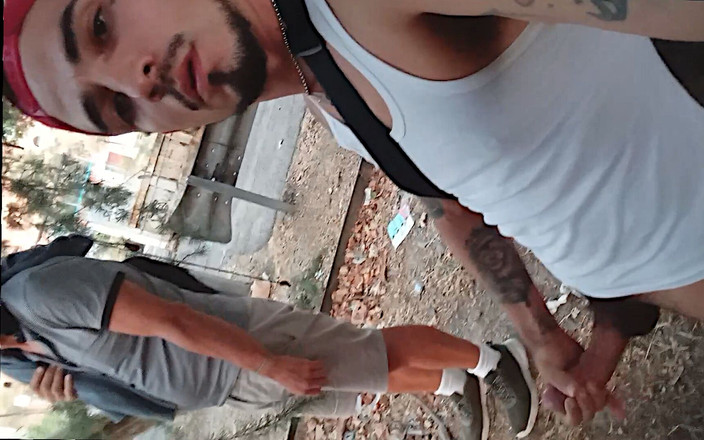 LEO BULGARI - Fucking my exes & Horny curious guys: Morning of Exhib, branlette et éjaculation !!