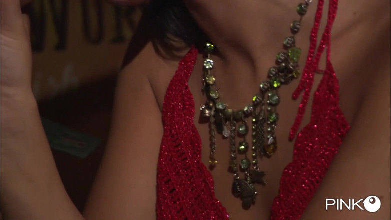 Pinko Club: Cewek ini pengen banget dientot sama kontol besar