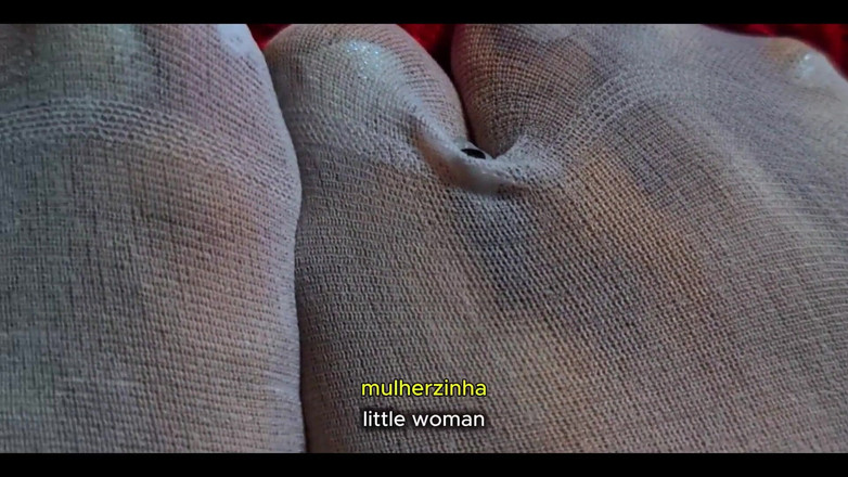 Espuleta Maia: Người khổng lồ độc ác ra lệnh cho người đàn ông nhỏ bé đáng thương...