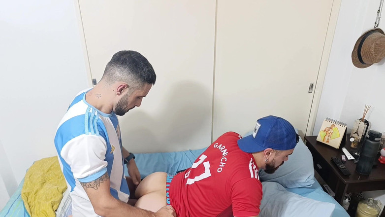 Julian Shul: Bublina zadek! Přišli jsme ze hřiště s mým kamarádem a...