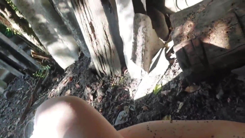 Kitty_Cross: Crossdresser hấp dẫn đưa ra cái nhìn vui tươi trong khi...