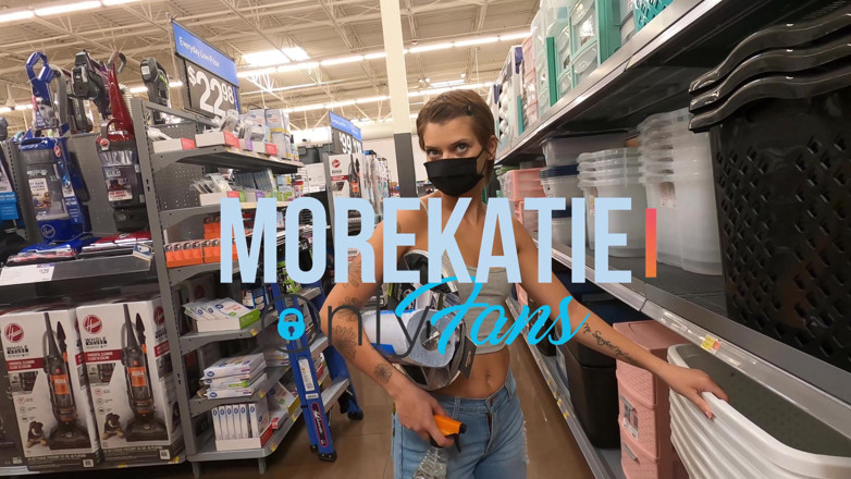 Katie Diggs: Biggest fan pays to fuck me