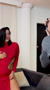 Super Sexy Photographer Seduces His Big Ass Model to Fuck Him