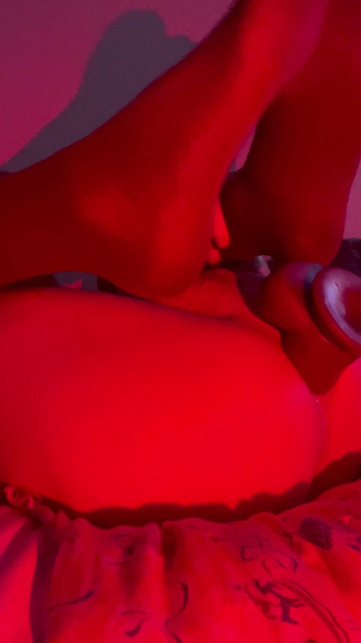 ginger_love22: Red Light Pleasures