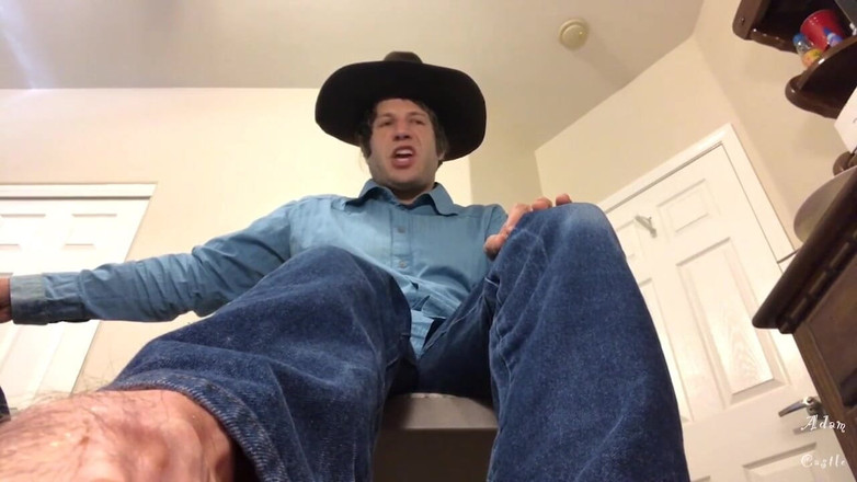 Adam Castle Solo: Еда на ступнях гея, инструкция по дрочке в видео от первого лица, подборка