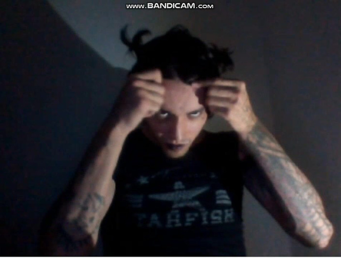 Maurice Crowbar: 撒旦变性人性感屁股