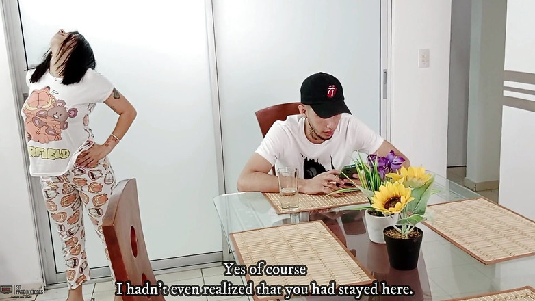 Vayolet: Mengambil kesempatan untuk meniduri pacar saudara tiriku yang terangsang sedang...