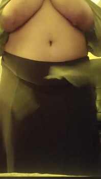 BBW Cam Show Indian Bhabhi Doing Cam Show