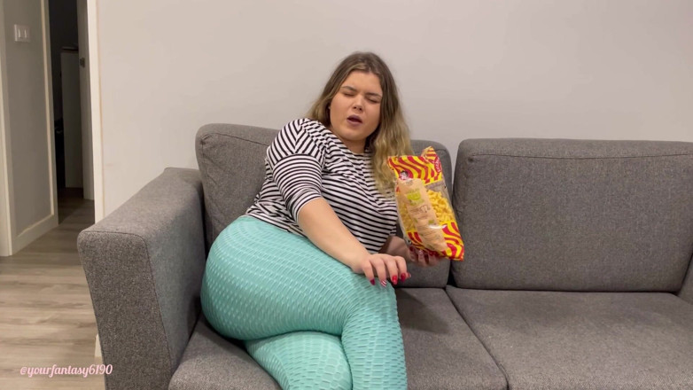Your fantasy studio: Movie and farts with me