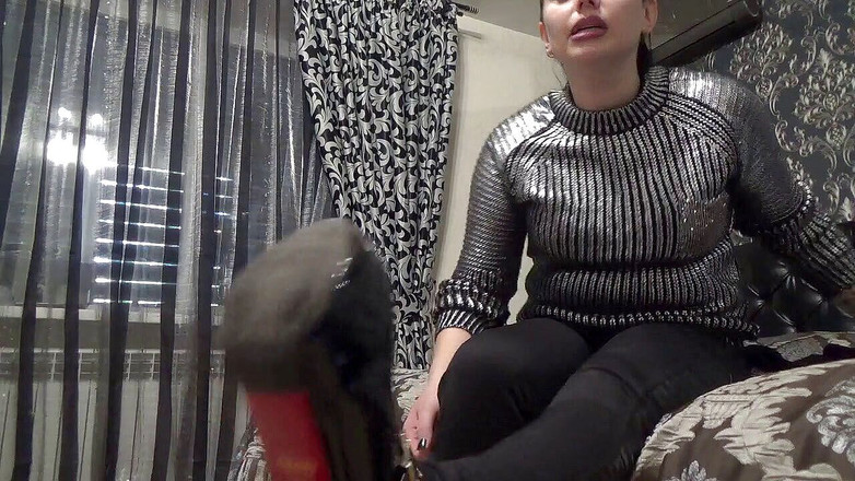 Goddess Misha Goldy: Pemujaan sepatu &amp; 3 menit sampai muncrat