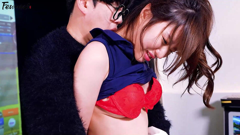 Fewoovcom: Une étudiante de 23 ans qui paie la grâce avec son corps