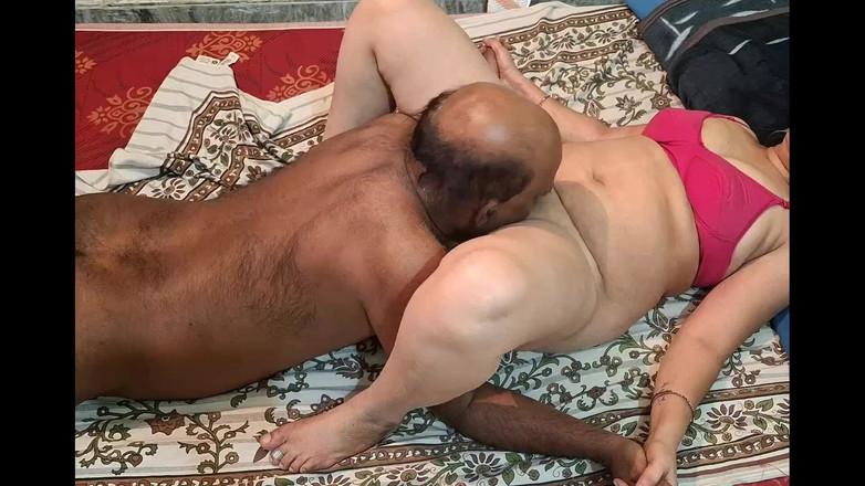 Sexy sindu: 夫と妻の寝室のシーンでの完全なロマンス