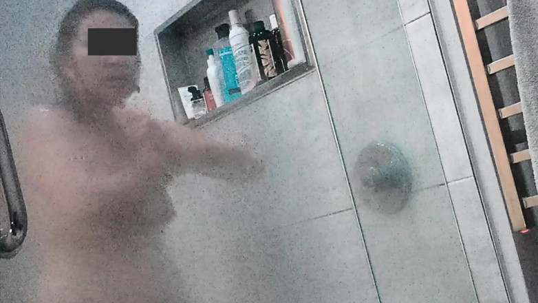 Erin and Andy: Epicki azjatyckie dojrzałe długie sutki - POV Real Pee Moment + Wet...