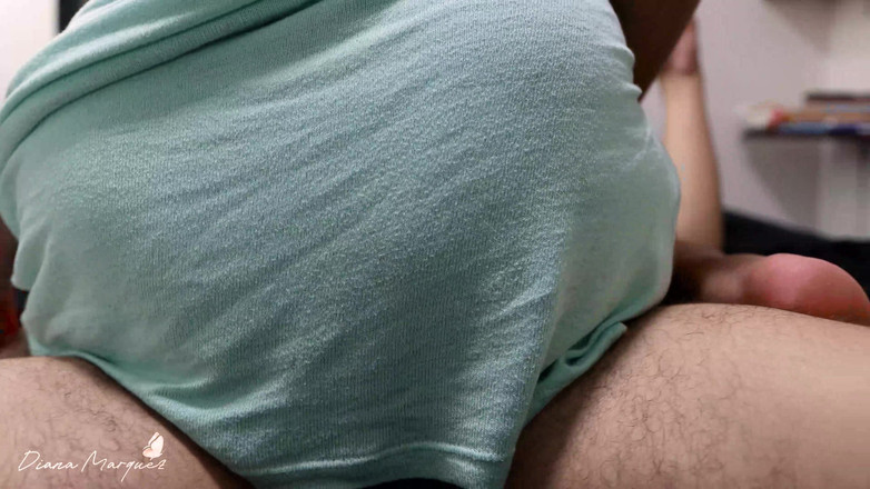 Diana Marquez: Aku nyepong kontolnya, dudukin wajah cowok ini, goyangin kontolnya sampai...