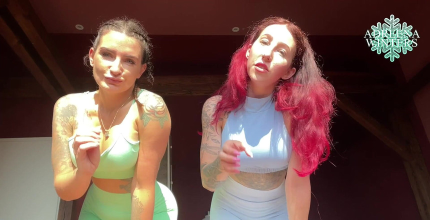 Adreena Winters: Ich und Eslunalove sehen in unserer super engen, passenden figur,...