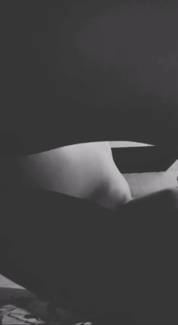 Rishi: Phòng tắm Babu Mujhe Me Chodo Na Aaj Bistar Ke...