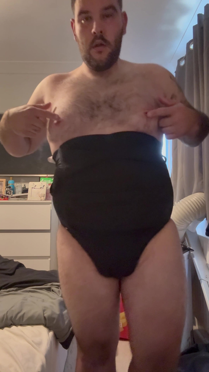 Shaun Cbt: Di bawah Pakaian Crossdress Dengan Perhambaan Penyamar dan Pengapit Puting