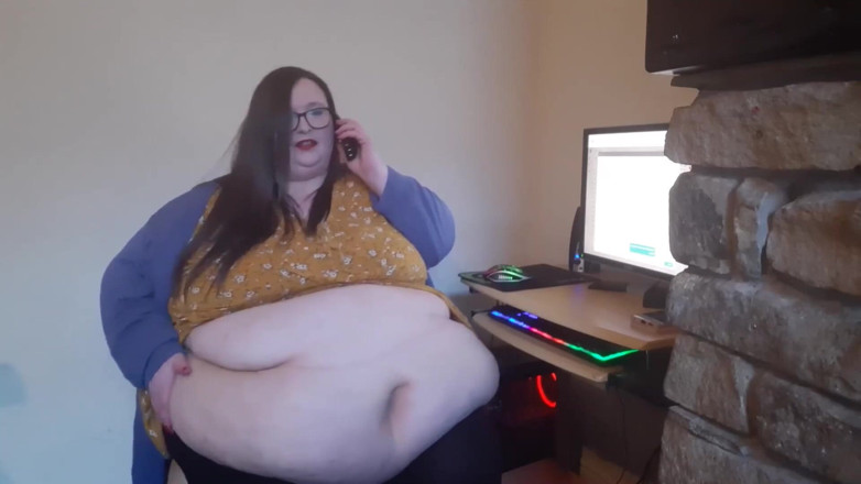 SSBBWLadyBrads: BBW secretary humiliated at work by boss. Pt 1