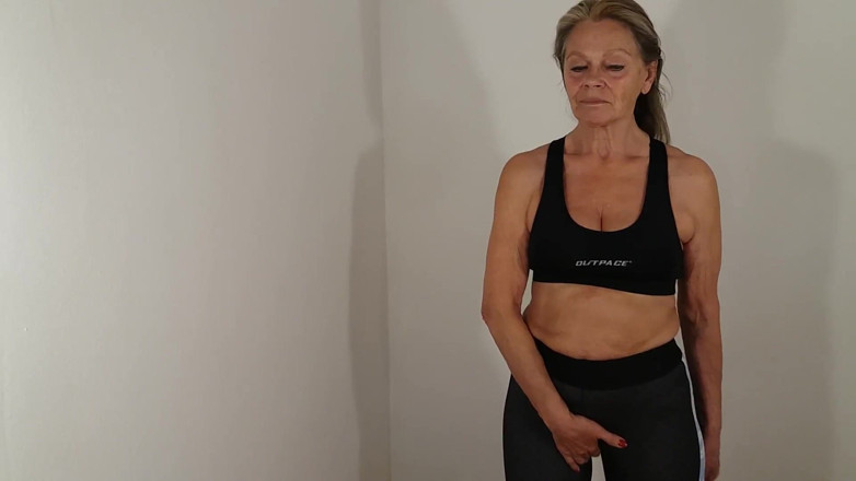 martinawest: Hot Granny Wears Thongs and Leggings!