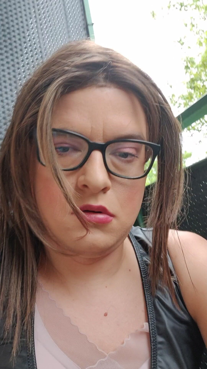 MicziCD: Full of Sperm on My Sexy Nylon Legs
