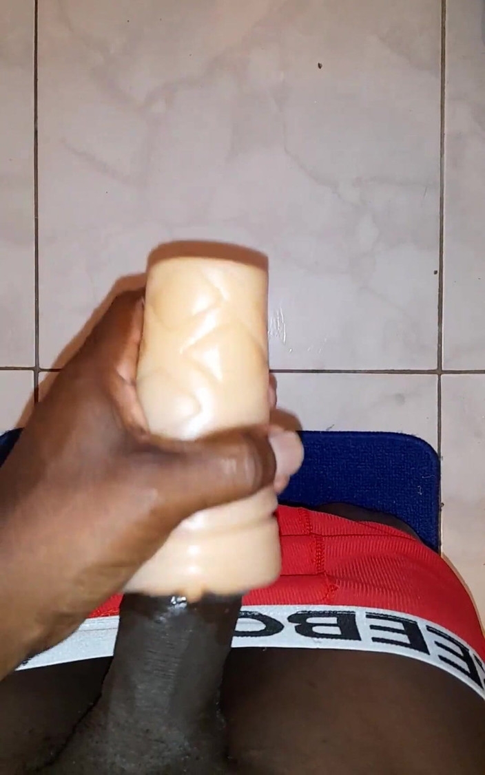 Black guy: Falsk fitta jävla