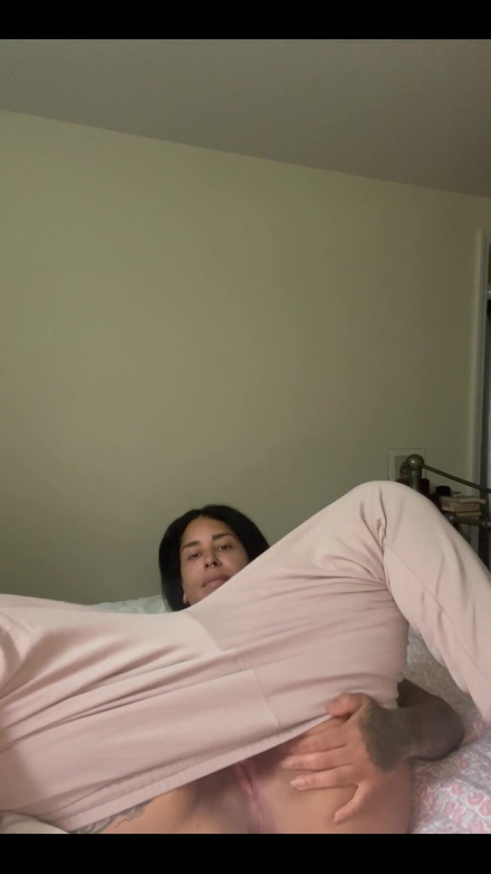 Celine Shore: Selamat Hari Isnin