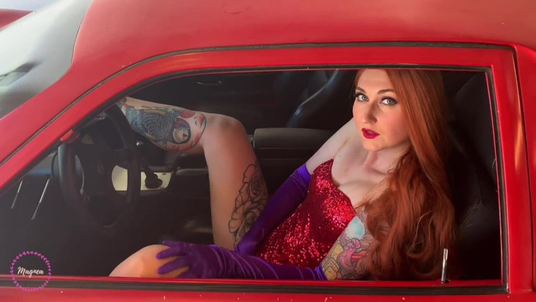 Magnea: Jessica Rabbit's joyride - dildo fucking pussy cosplay