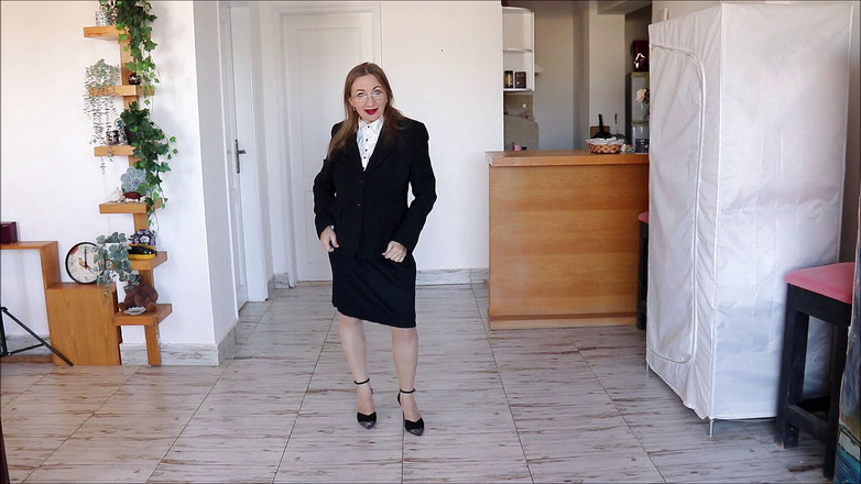 MariaOld: Costum negru