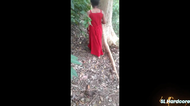 SL hardcore: Risky Quick Sex in Jungle with Wife