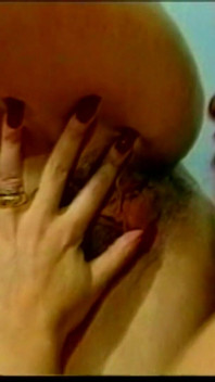 Vintage Lesbian Sluts: a Bath with Giant Dildos and Pussy Licking